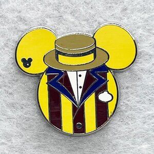 🔮 5/$25 Disney Cast Member Costumes Toy‎ Story Midway Mania Pin